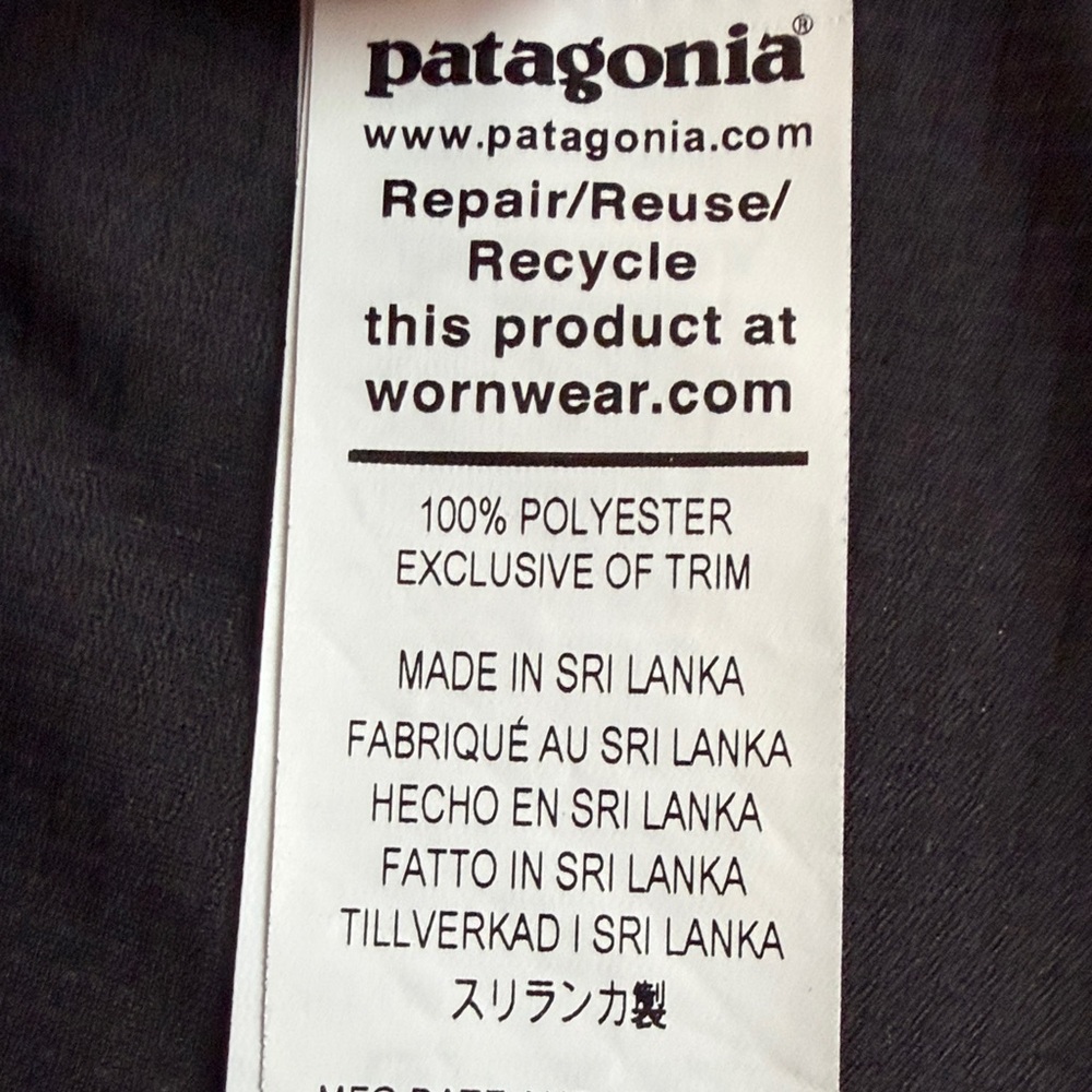 EUC Patagonia Men's Black Capilene Cool Tee Large t-shirt - Picture 5 of 6